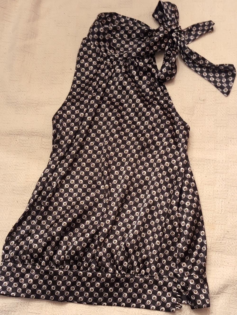 Tristen & Iseut Printed Halter With Tie-Neck